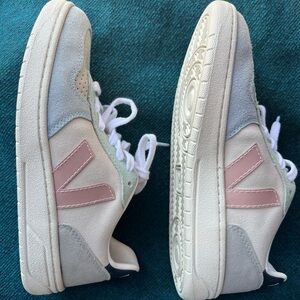 Veja V-10 Womens Multicolor Suede Sneakers Shoes Size EU36 US5